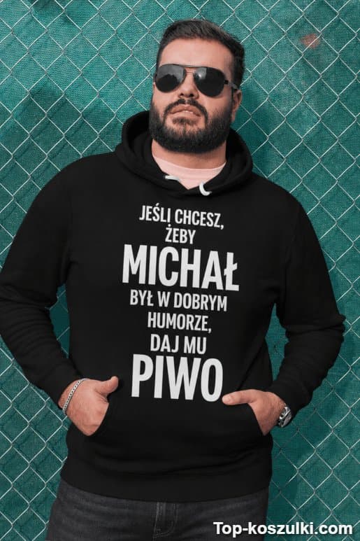 Śmieszna bluza daj mu piwo z dowolnym imieniem