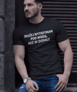 Śmieszna koszulka pod wodą niż w domu